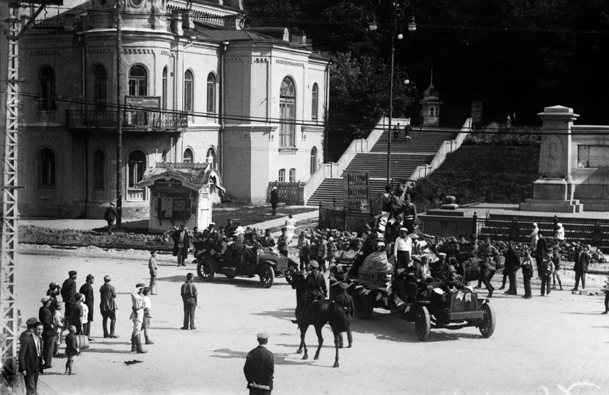 Унікальні фото Києва, які було зроблено понад 100 років тому: як виглядала столиця